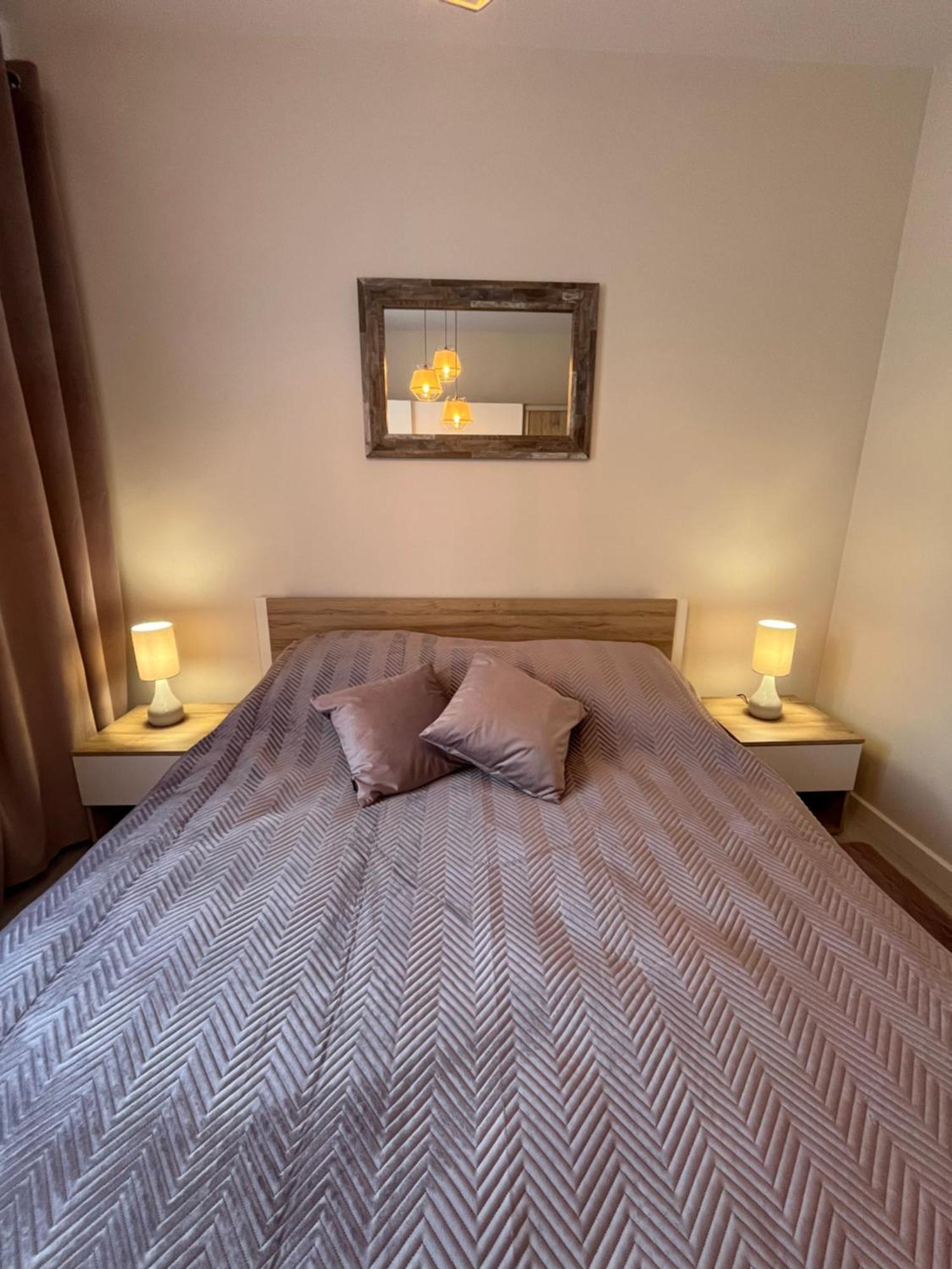 Apartament Sunrise เชสโตฮอวา ภายนอก รูปภาพ